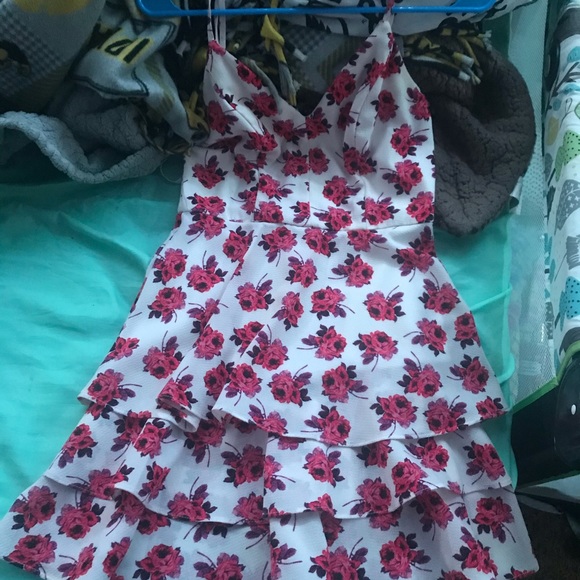 Dresses & Skirts - Floral dress